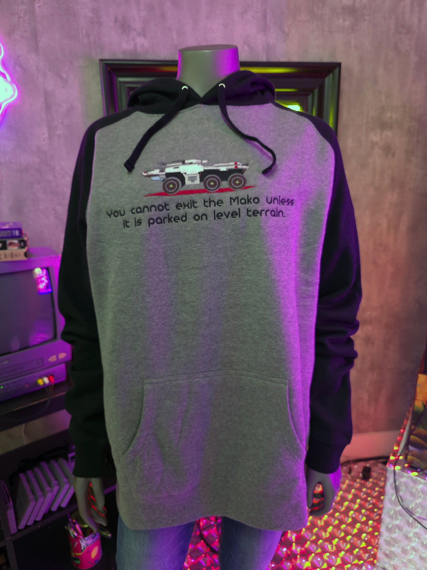Mako Raglan Hoodie